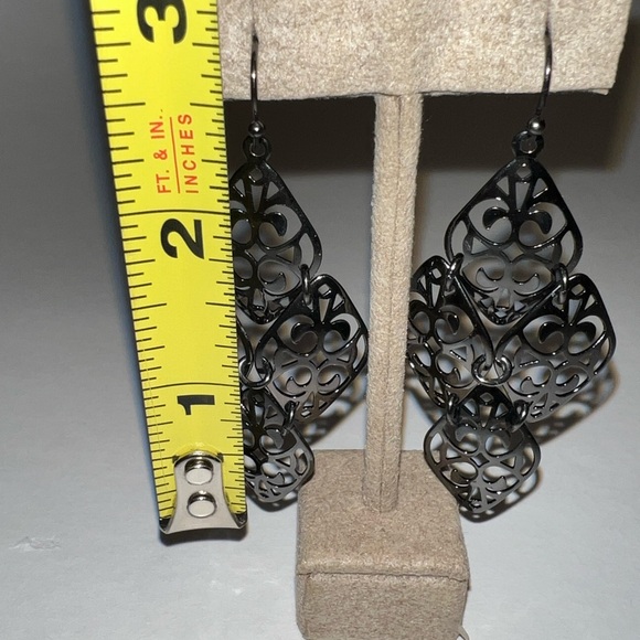 Lia Sophia black dangle earrings, lightweight - Picture 3 of 5